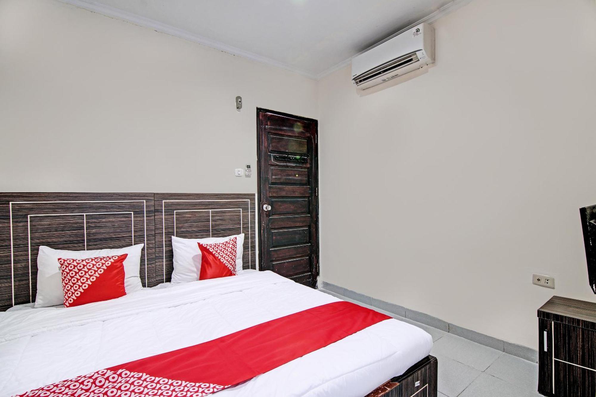 Hotel Oyo 92530 Rosela House Syariah