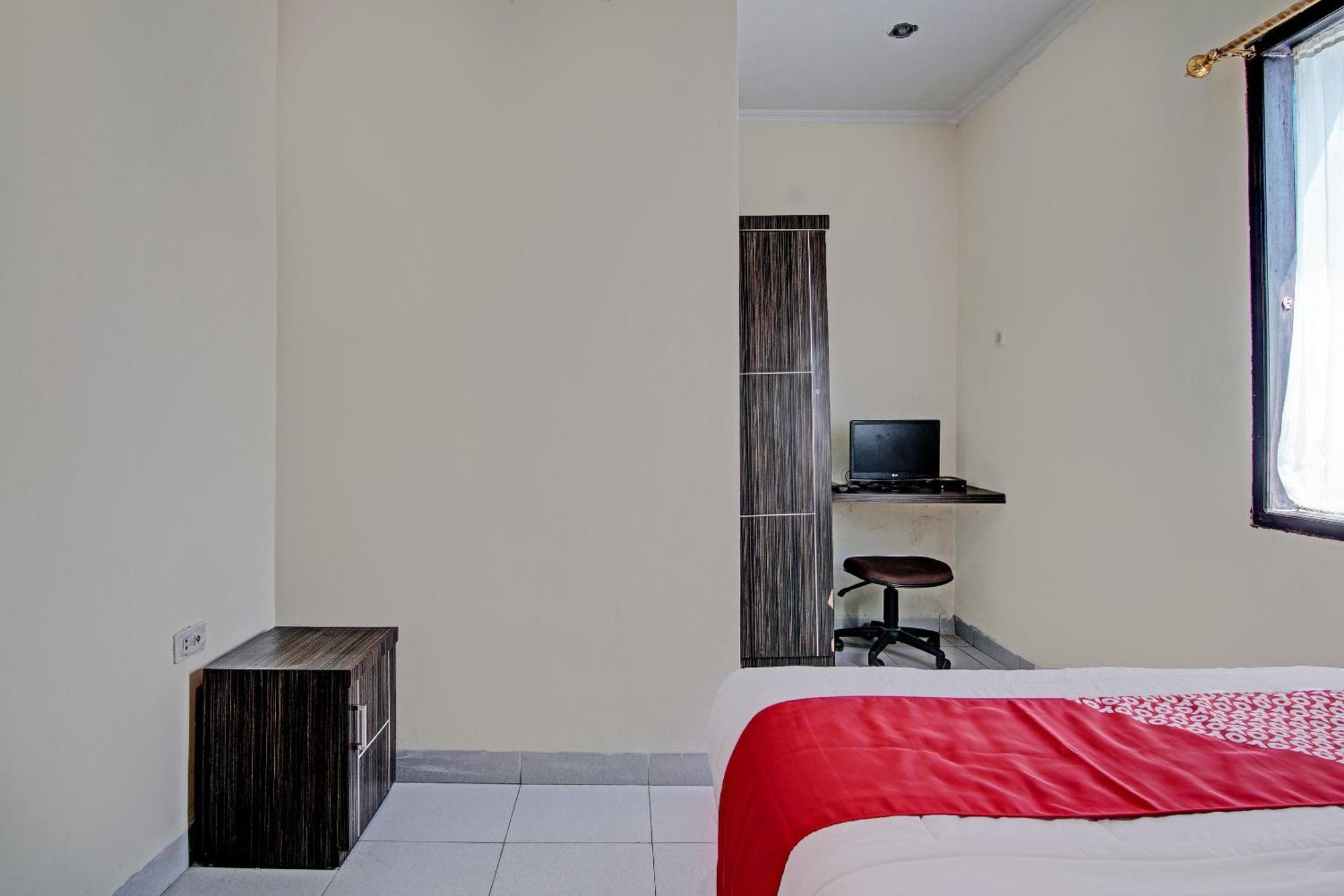 Oyo 92530 Rosela House Syariah Hotel Pekanbaru